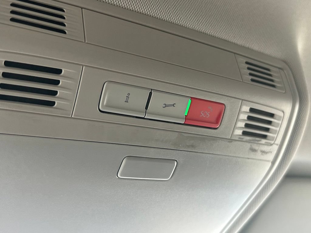 Certified 2022 Volkswagen Taos SE FWD image 58