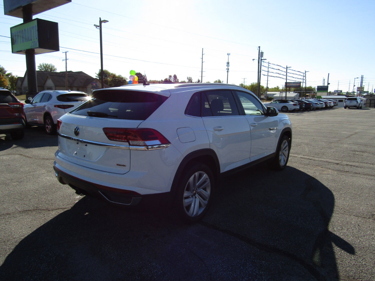 Used 2021 Volkswagen Atlas Cross Sport SE w/ Panoramic Sunroof Package image 7