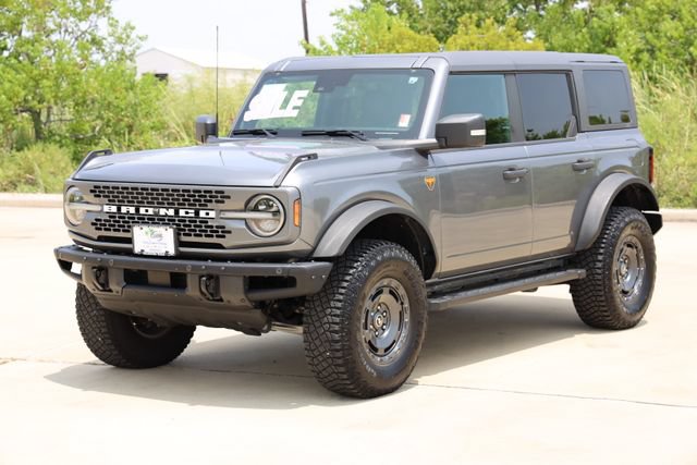 Used 2024 Ford Bronco Badlands AWD/4WD image 3