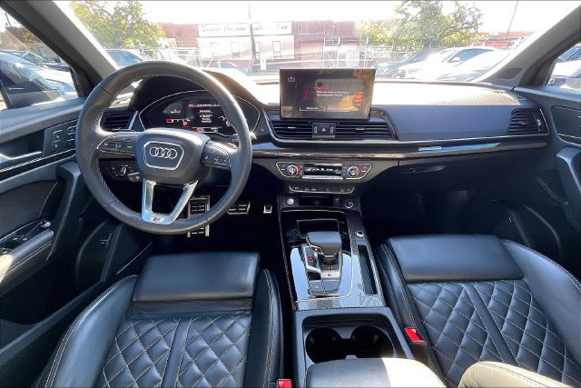 Certified 2024 Audi SQ5 Premium Plus w/ Premium Plus Package AWD/4WD image 15