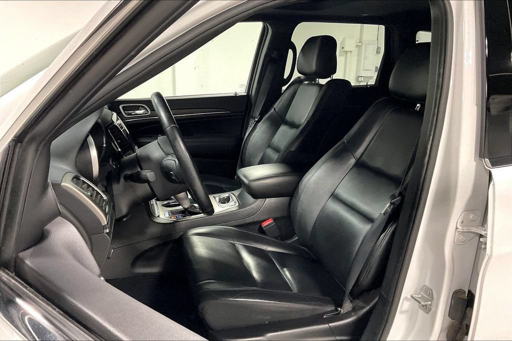 Used 2021 Jeep Grand Cherokee Limited AWD/4WD image 31