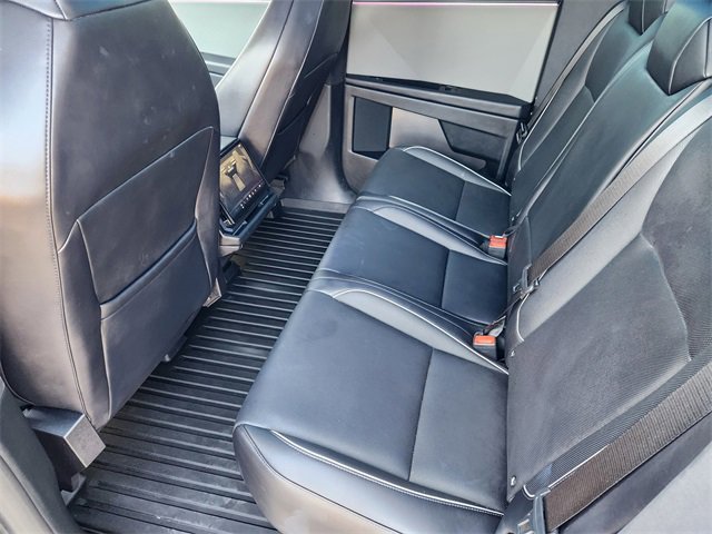 Used 2024 Tesla Cybertruck AWD Crew Cab image 21