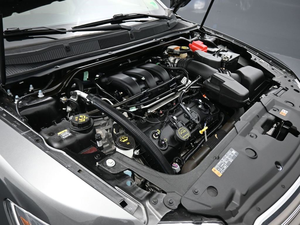 Used 2018 Ford Taurus SE image 44
