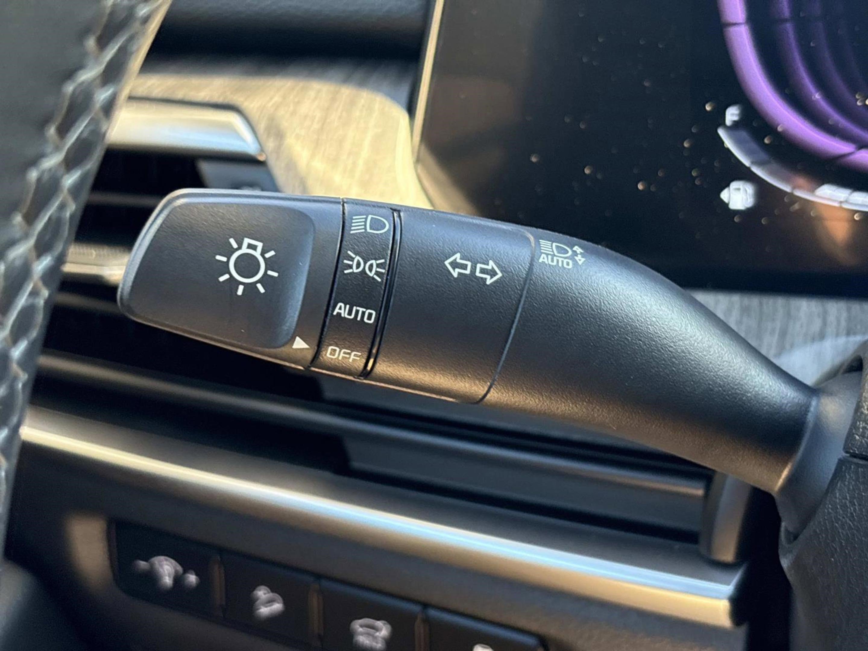 Used 2025 Kia Telluride EX image 31