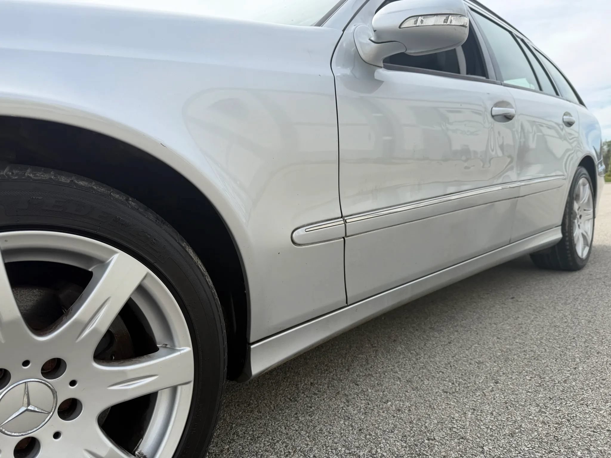 Used 2007 Mercedes-Benz E 350 4MATIC Wagon image 6