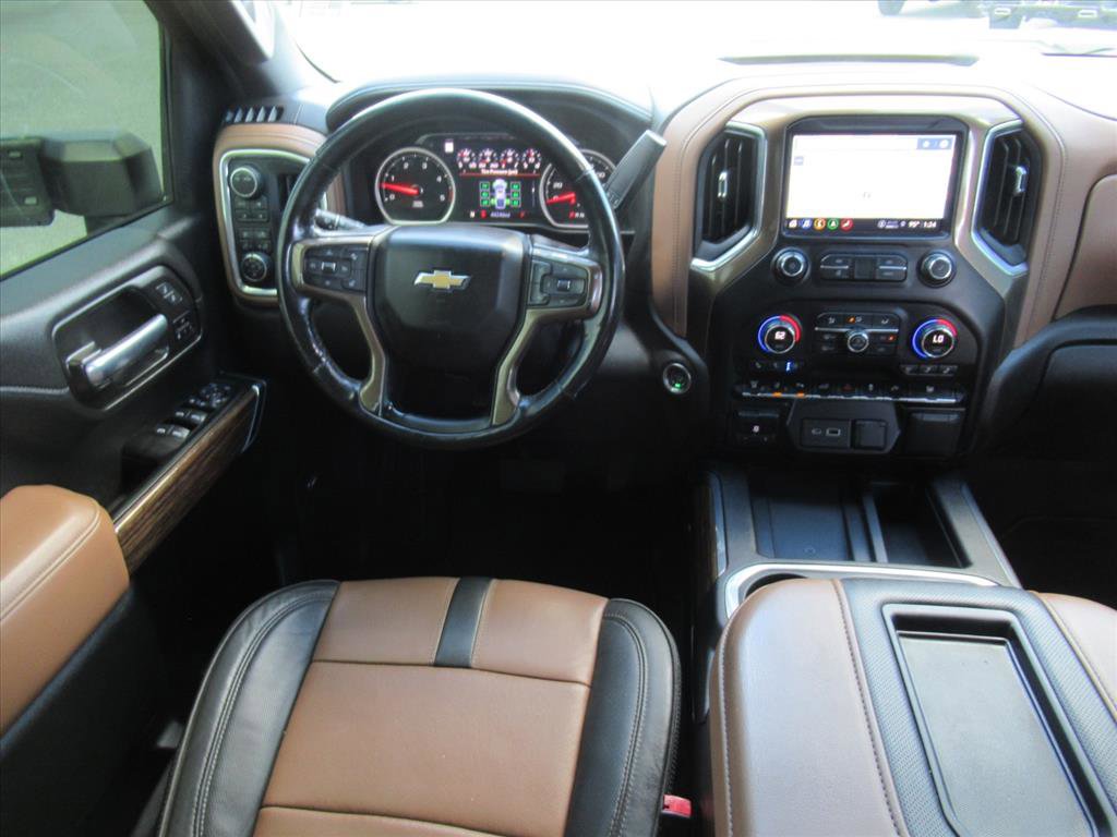 Used 2021 Chevrolet Silverado 3500 High Country image 15