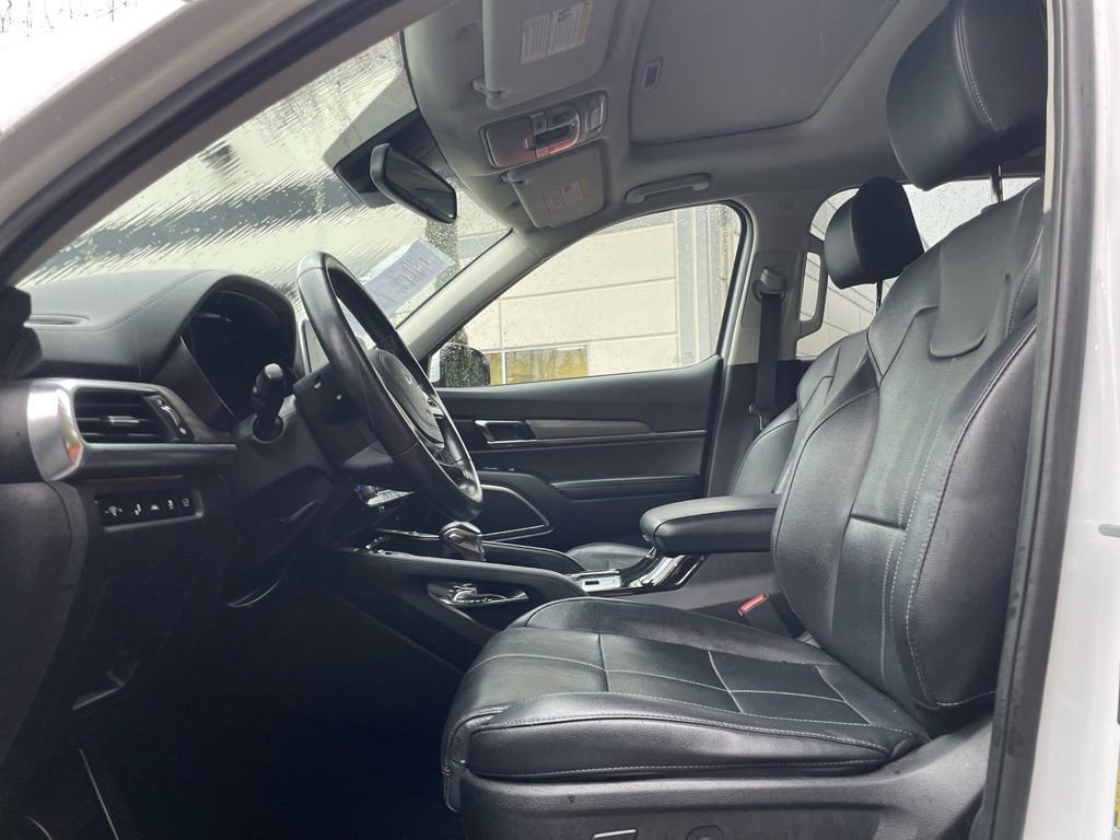 Used 2022 Kia Telluride SX image 16