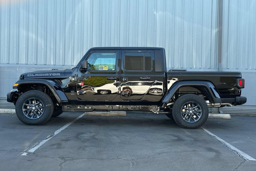 New 2026 Jeep Gladiator Sport AWD/4WD image 7
