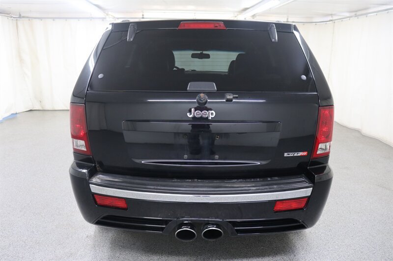 Used 2007 Jeep Grand Cherokee SRT8 AWD/4WD image 5