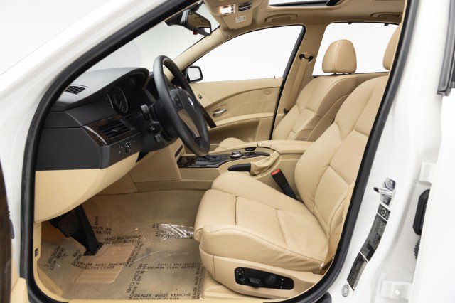 Used 2004 BMW 545i Sedan image 24