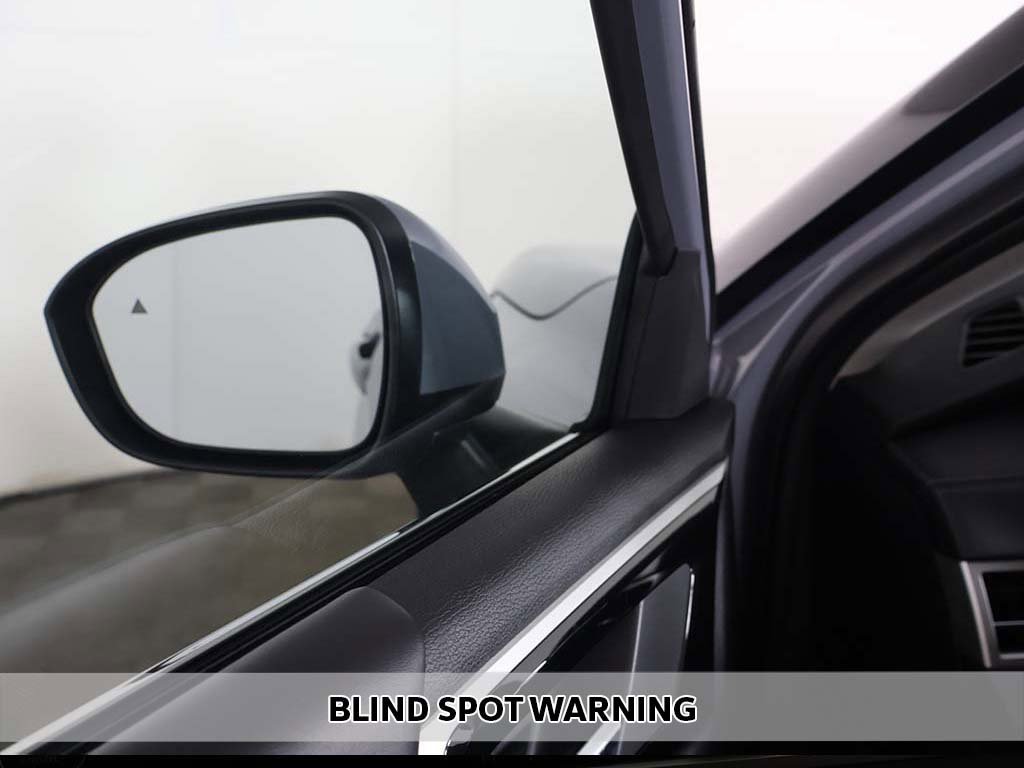 New 2025 Mitsubishi Outlander SE image 7