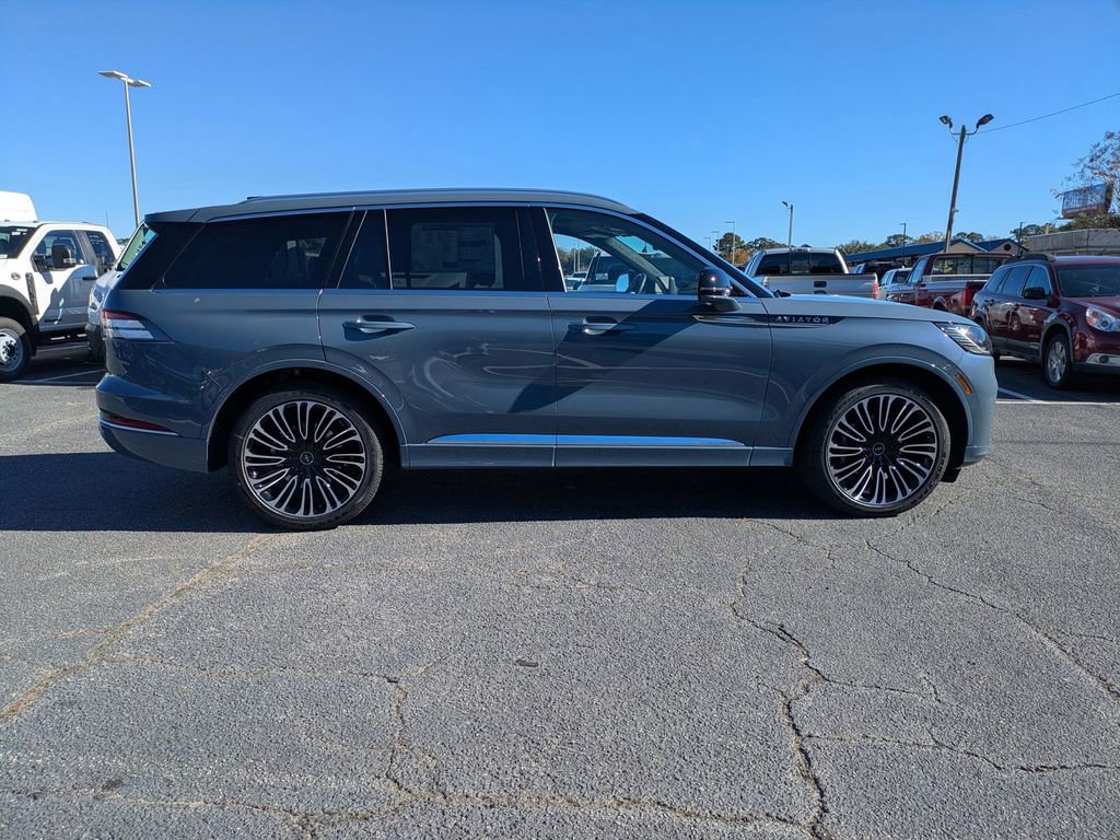 New 2026 Lincoln Aviator Black Label w/ Dynamic Handling Package image 3