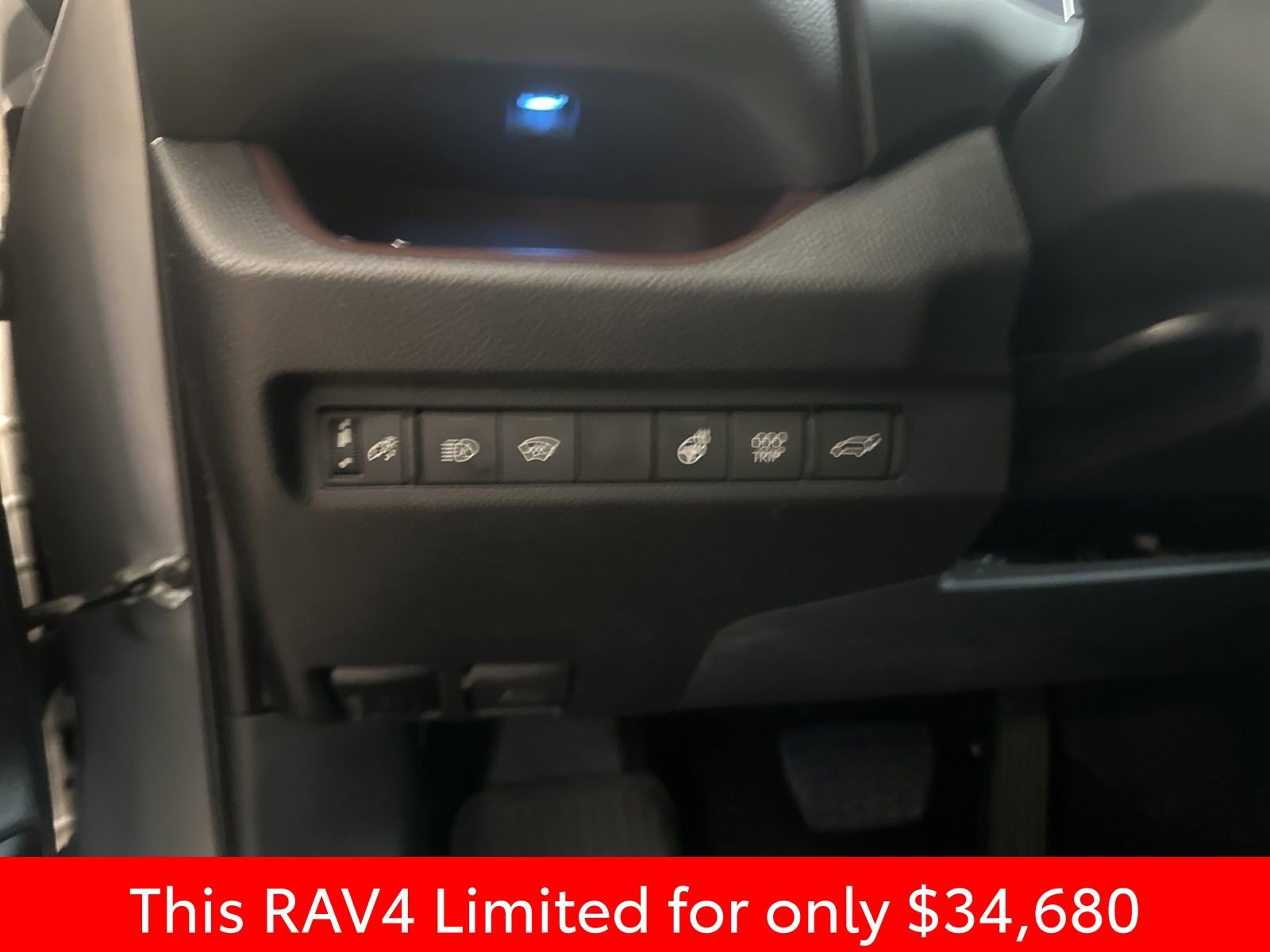 Used 2024 Toyota RAV4 Limited image 7
