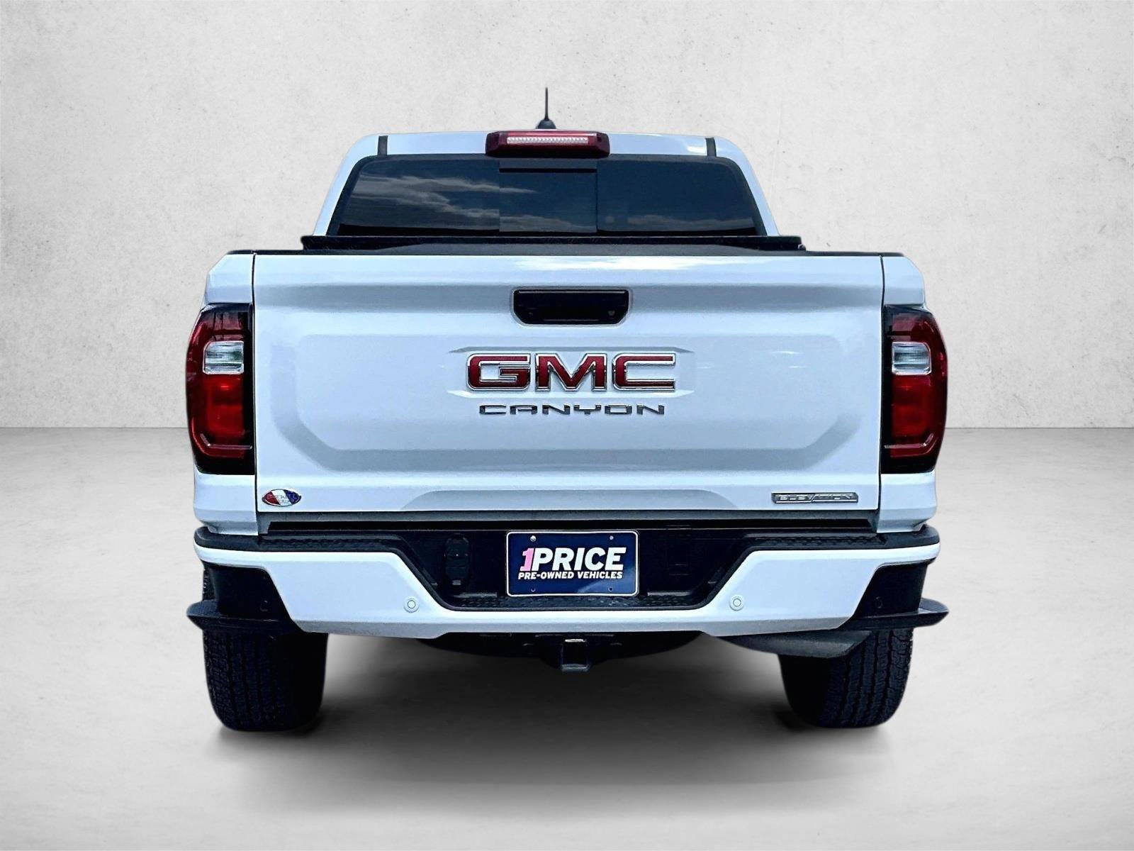 Used 2024 GMC Canyon Elevation w/ Convenience Package RWD image 4
