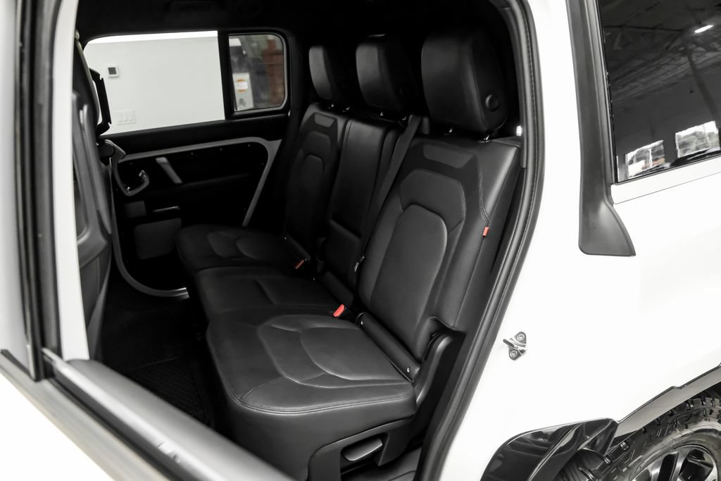 Used 2024 Land Rover Defender 130 Outbound AWD/4WD image 38