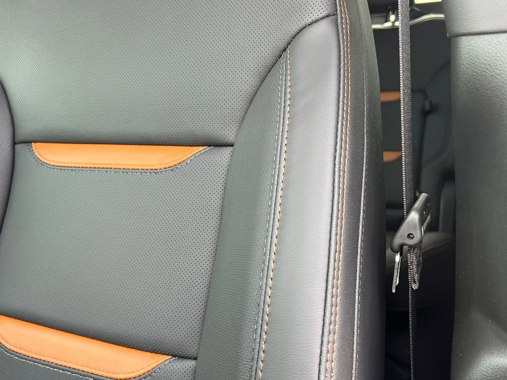 New 2026 GMC Sierra 2500 AT4 w/ AT4 Premium Plus Package image 23