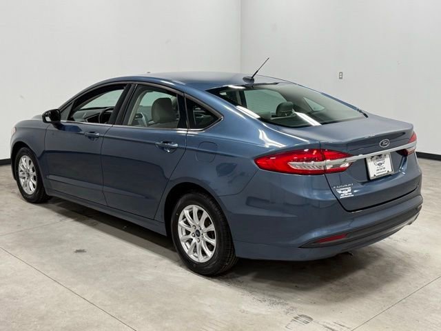Used 2018 Ford Fusion S image 9