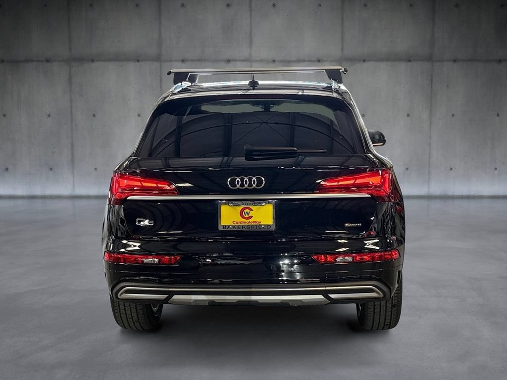 Used 2023 Audi Q5 2.0T Premium w/ Convenience Package AWD/4WD image 4