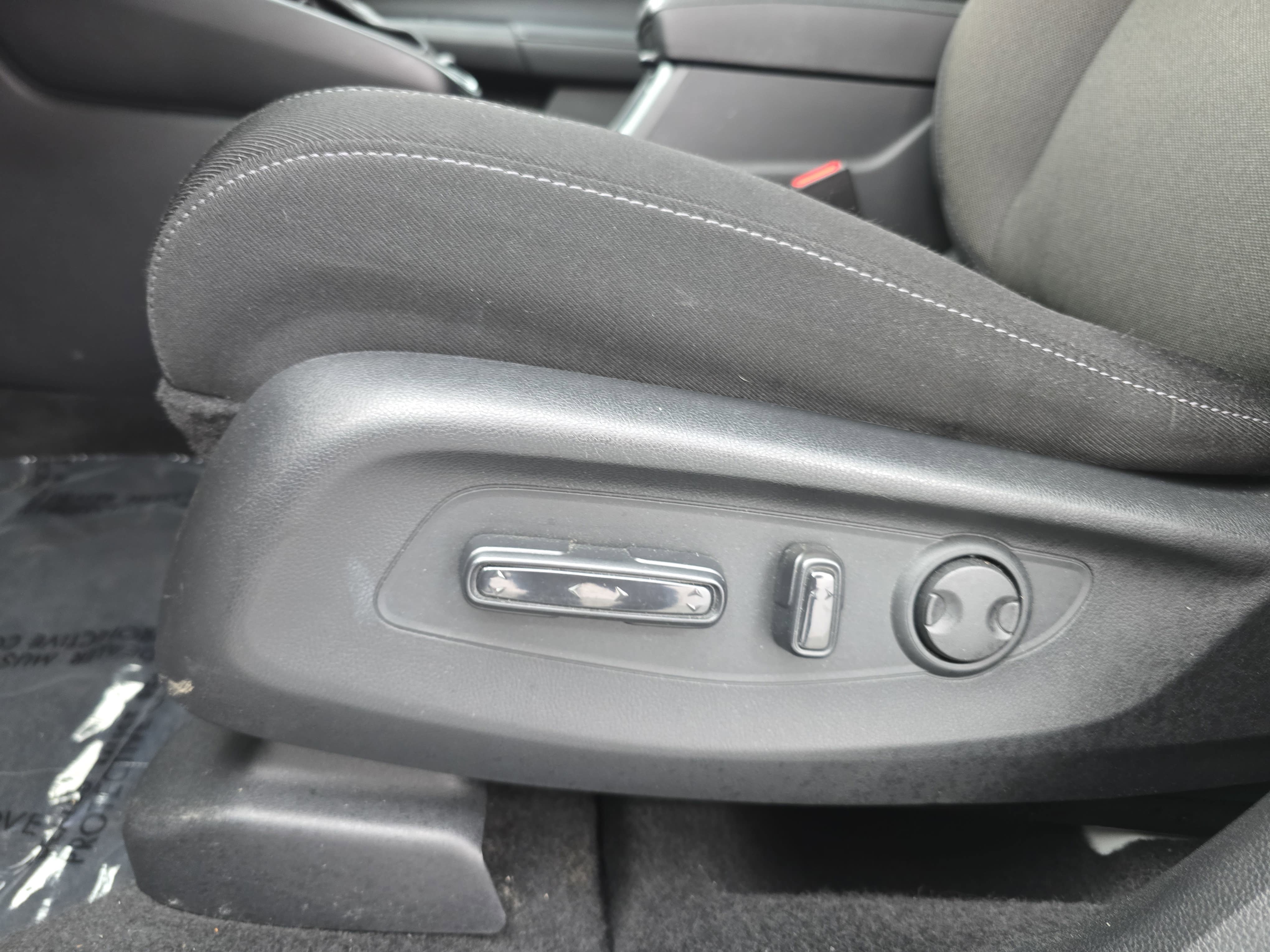 Certified 2025 Honda CR-V EX image 28