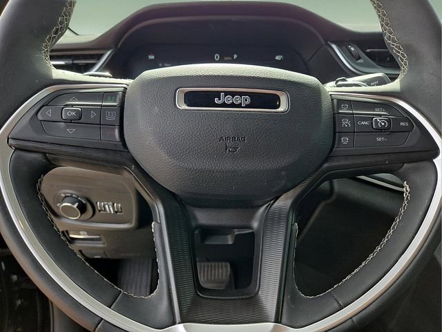 Used 2023 Jeep Grand Cherokee Altitude image 31