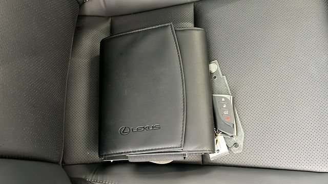 Used 2025 Lexus ES 300h w/ Premium Package FWD image 57
