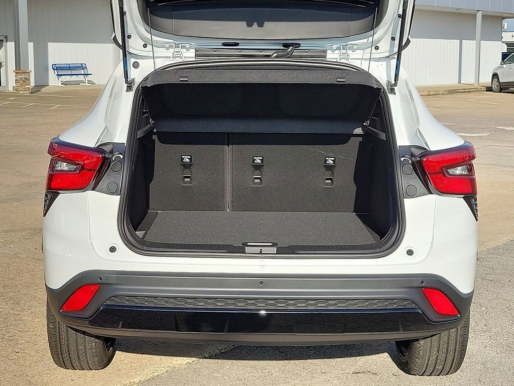 New 2026 Chevrolet Trax RS image 8