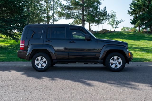 Used 2012 Jeep Liberty Sport image 7
