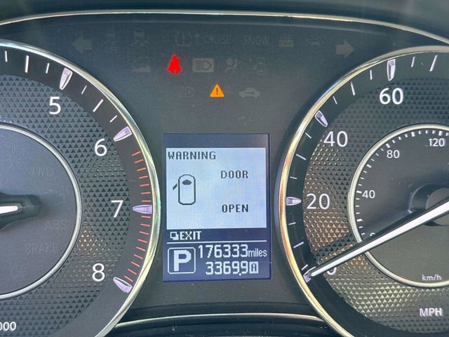 Used 2017 Nissan Armada SL w/ Technology Package image 32