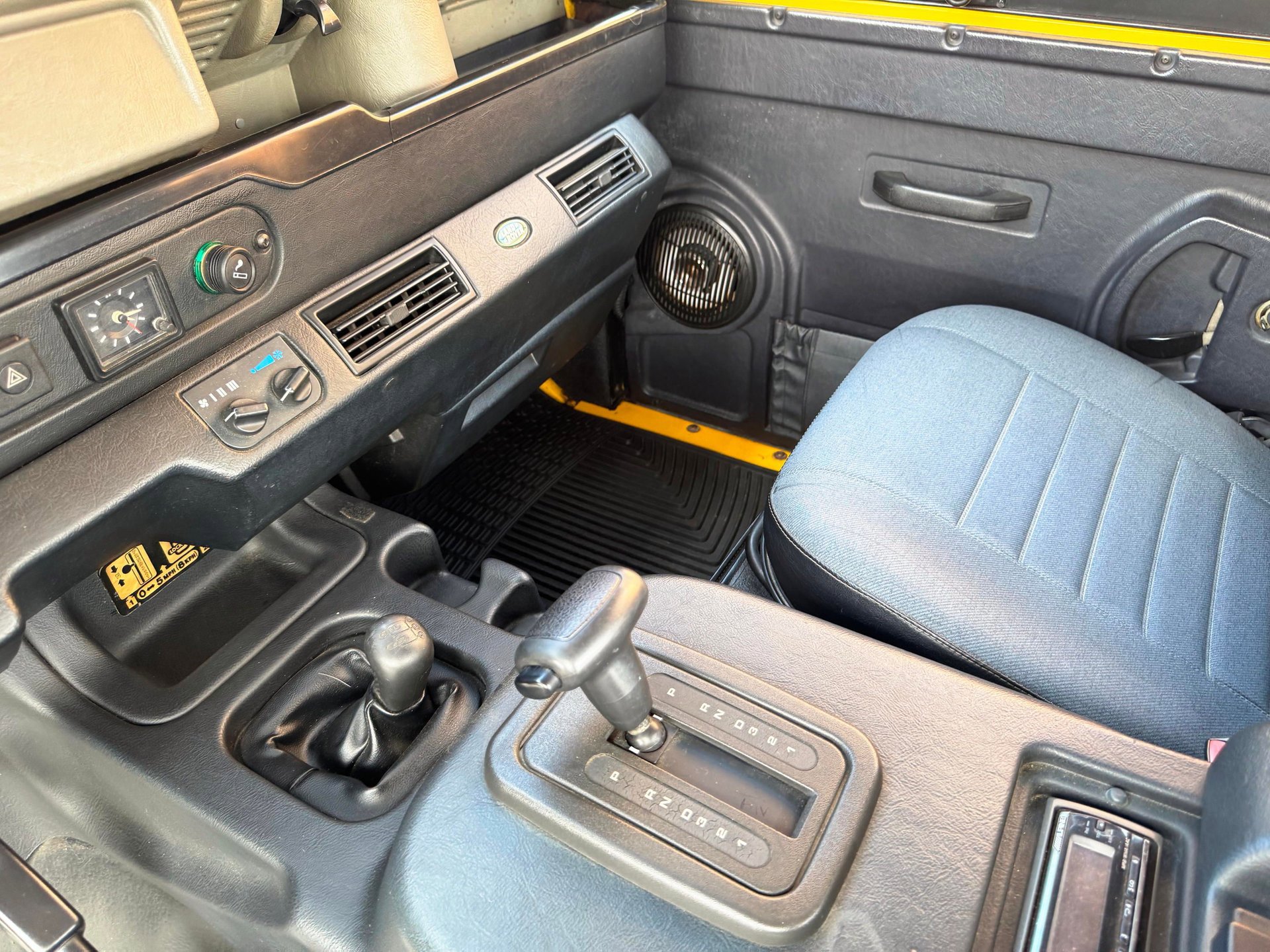 Used 1997 Land Rover Defender 90 AWD/4WD image 35