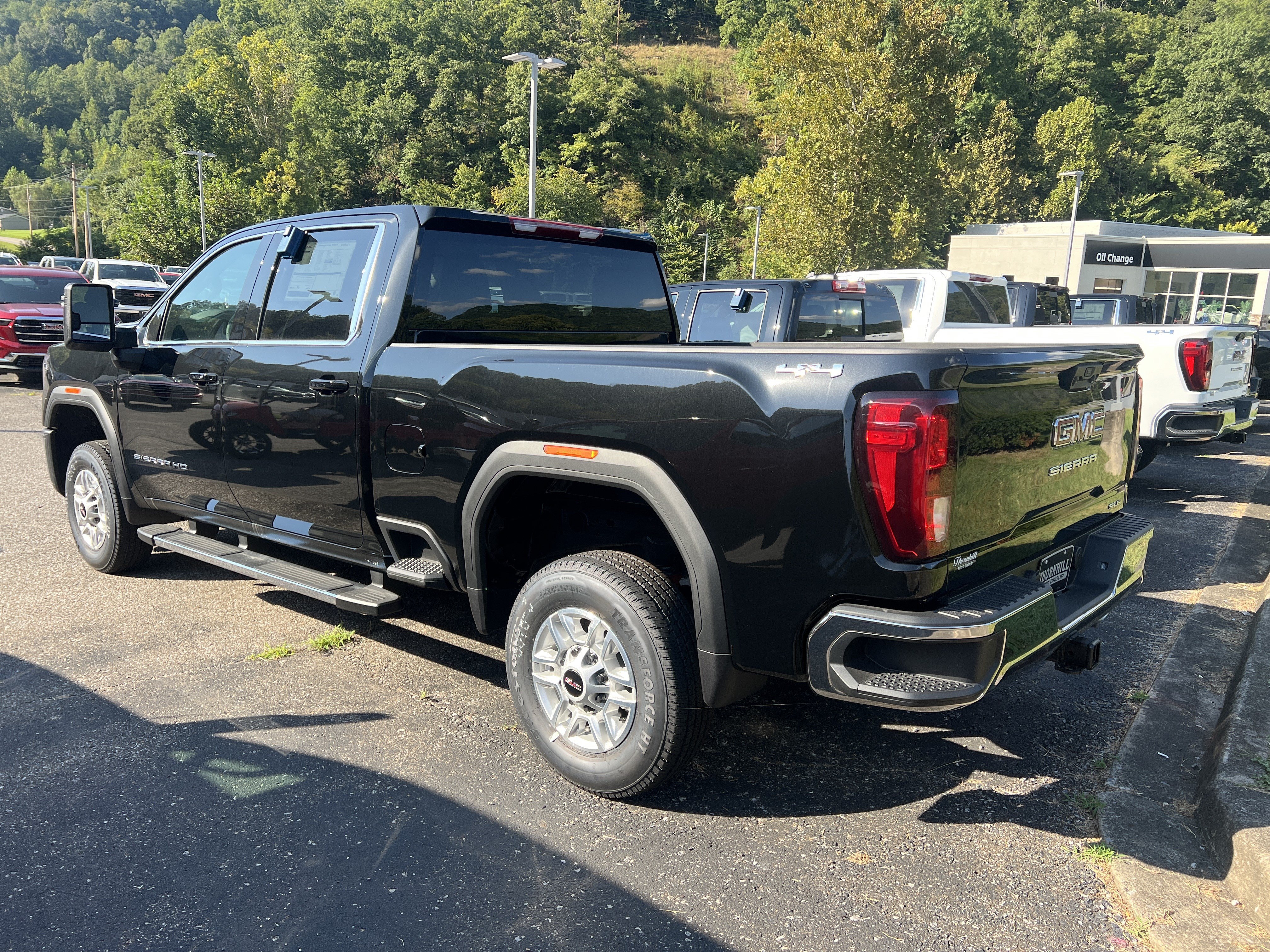 New 2026 GMC Sierra 2500 SLE w/ Remote Start Package AWD/4WD image 5
