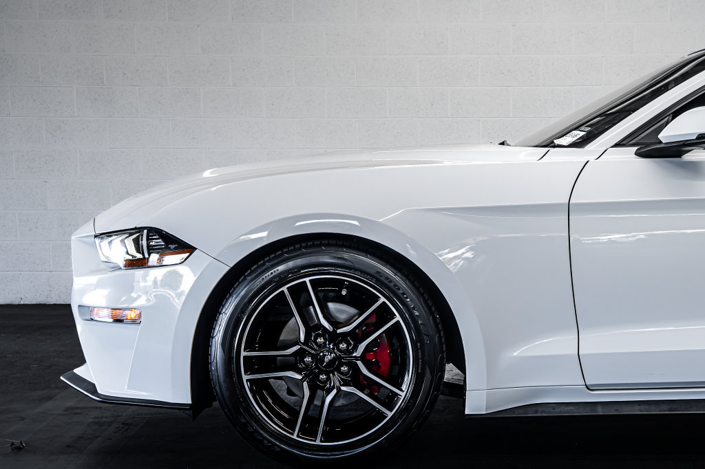 Used 2020 Ford Mustang Premium RWD image 12
