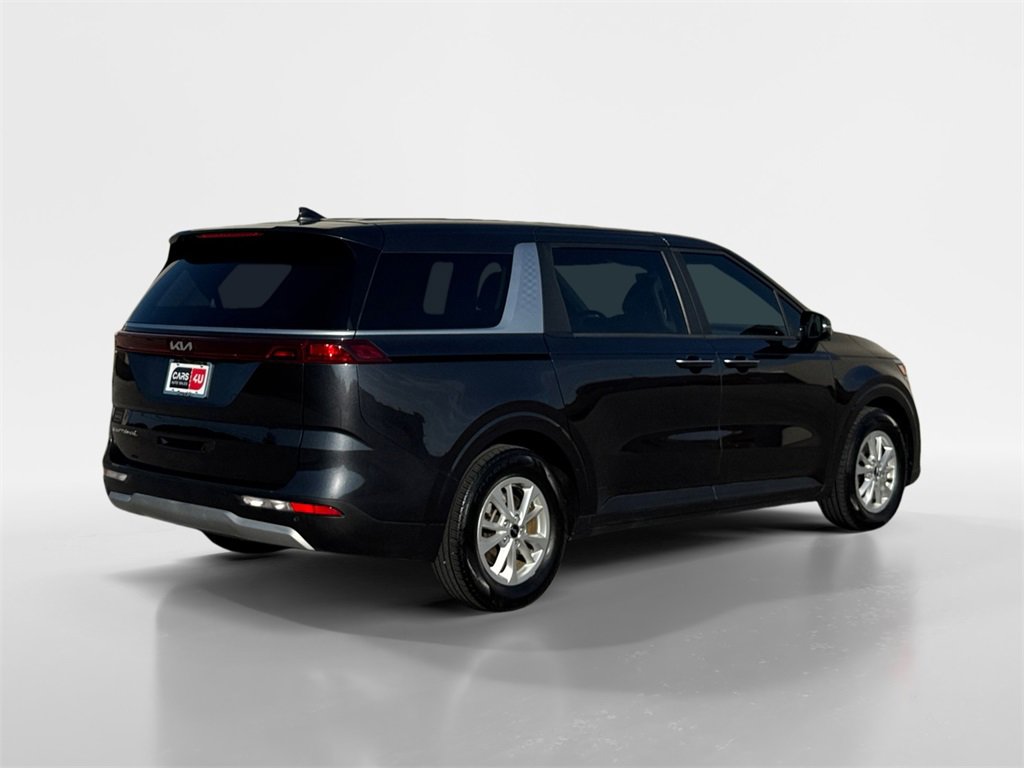 Used 2022 Kia Carnival LX image 7