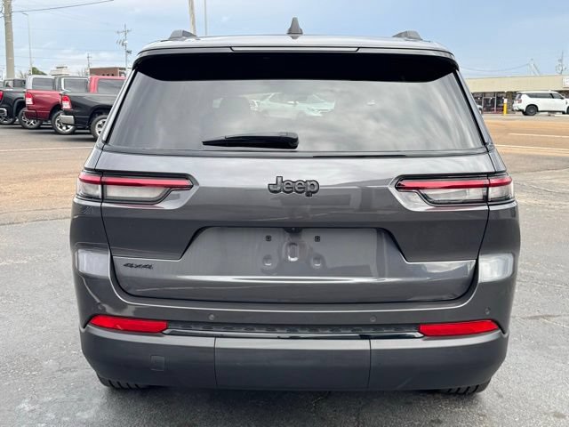 Used 2025 Jeep Grand Cherokee L Altitude AWD/4WD image 4