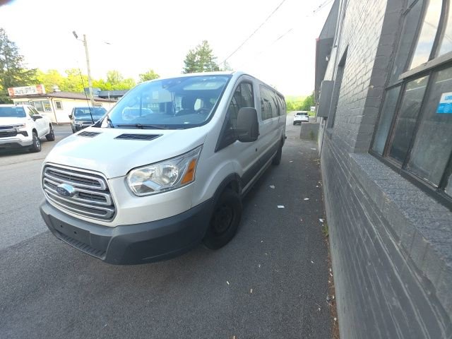 Used 2017 Ford Transit 350 XLT RWD image 5