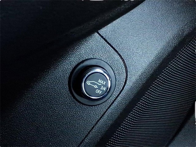 Used 2023 GMC Acadia SLT image 15