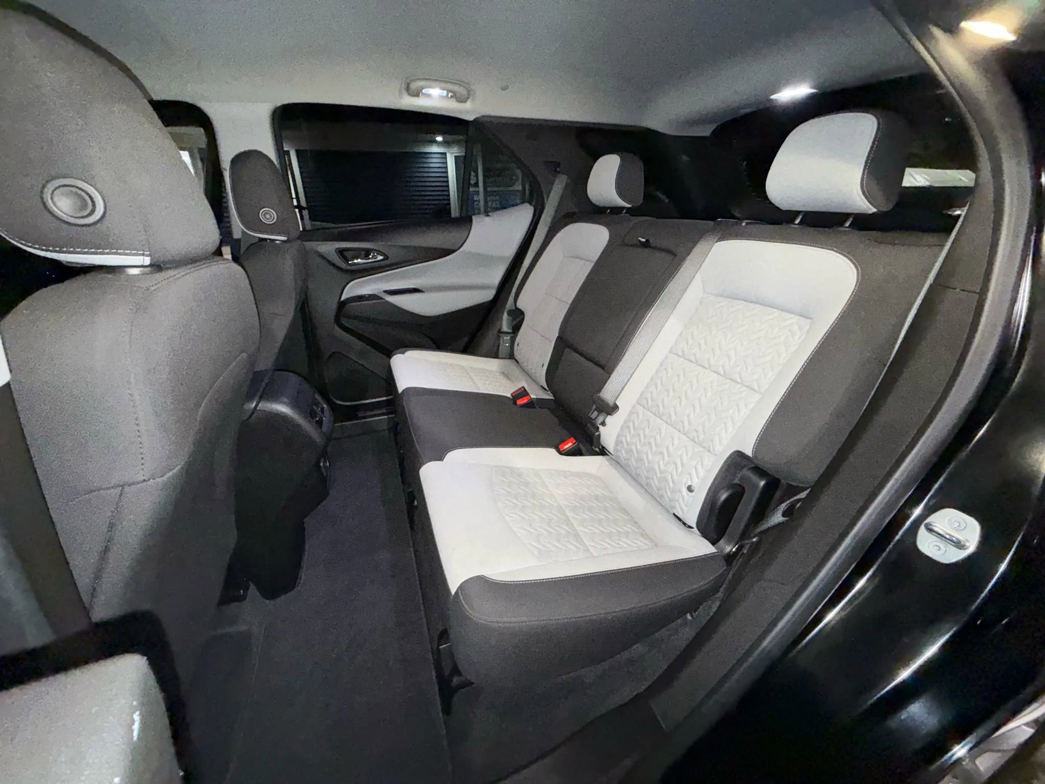 Used 2022 Chevrolet Equinox LS w/ LS Convenience Package image 19