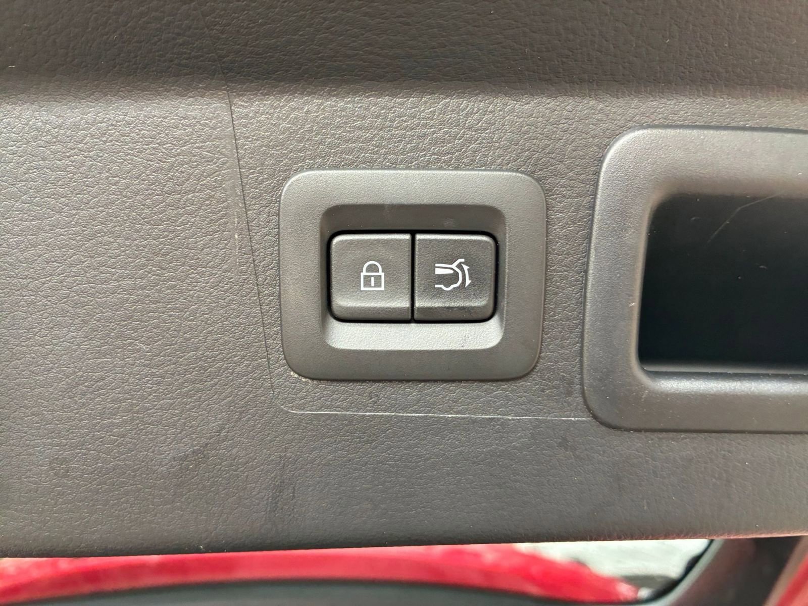 Used 2025 MAZDA CX-50 2.5 Hybrid w/ Premium Plus Pkg image 24