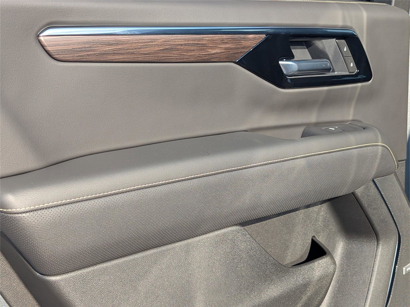 New 2026 Chevrolet Tahoe Premier image 9