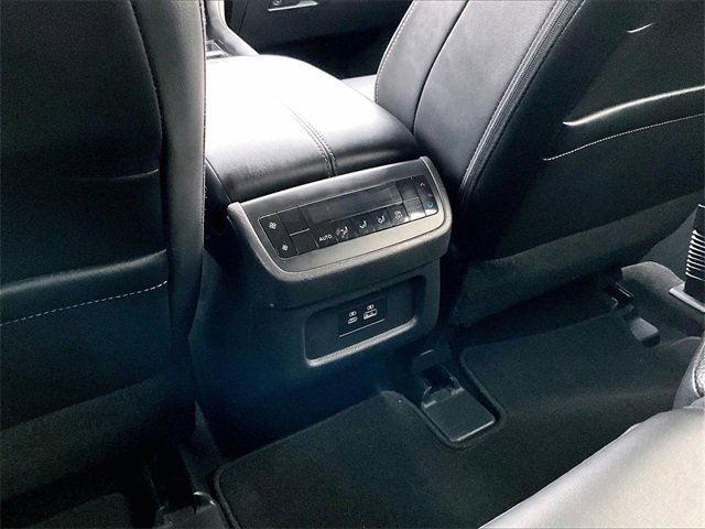 Used 2023 Nissan Pathfinder SL w/ Cargo Package image 29