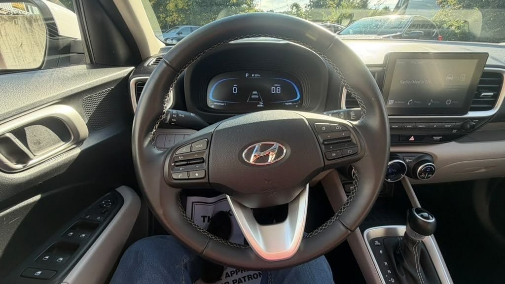 Certified 2026 Hyundai Venue SEL FWD image 24