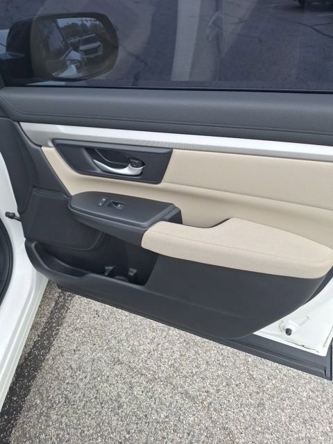 Used 2017 Honda CR-V LX image 18