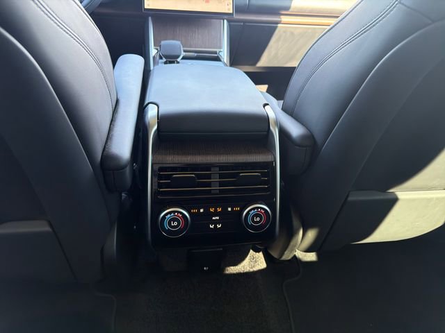 Used 2025 Land Rover Range Rover SE image 22