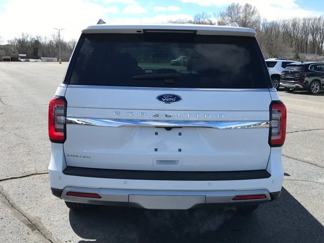 Used 2024 Ford Expedition Limited image 4