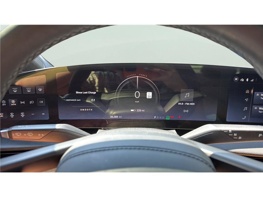 Used 2023 Lucid Air Touring AWD/4WD image 36