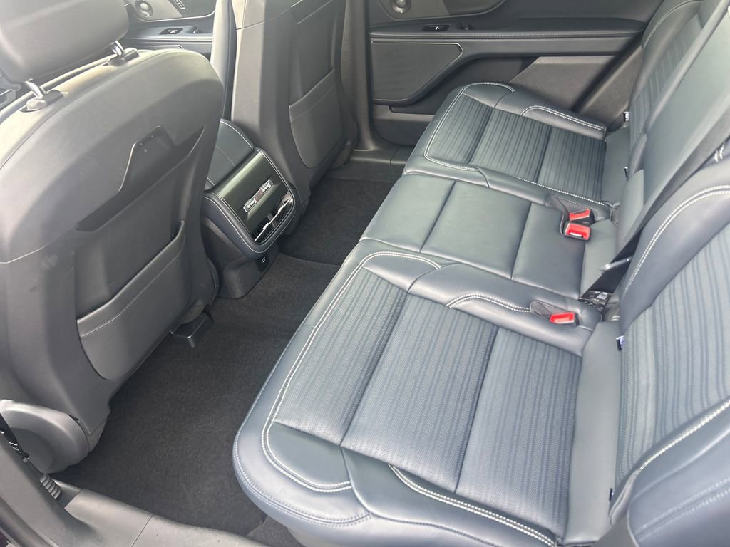Used 2025 Lincoln Nautilus Reserve AWD/4WD image 29