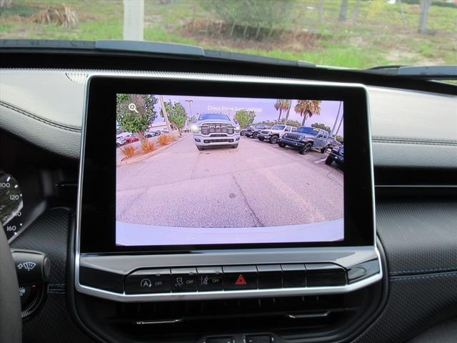 New 2026 Jeep Compass Latitude image 21