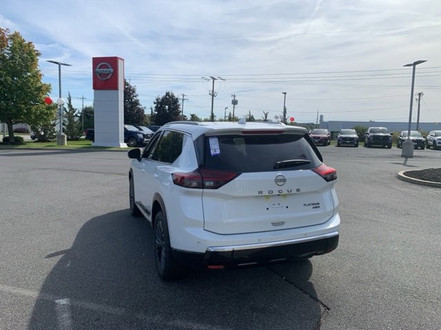 New 2026 Nissan Rogue Platinum image 5