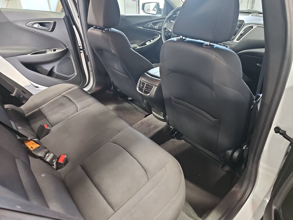 Used 2023 Chevrolet Malibu LT FWD image 11