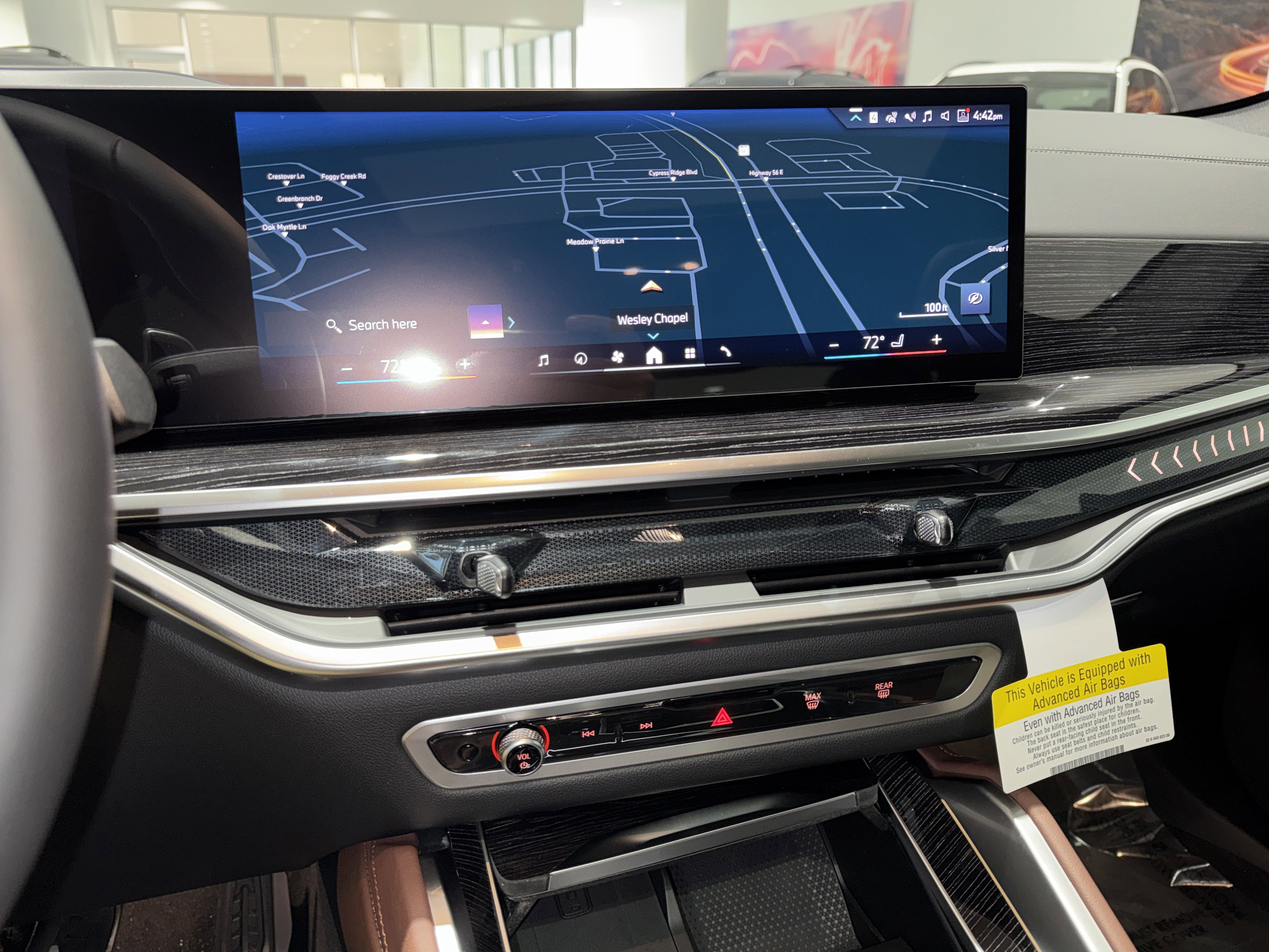 New 2026 BMW X6 xDrive40i w/ Executive Package image 18