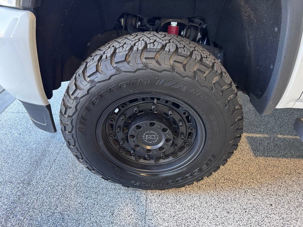 Used 2019 GMC Sierra 2500 Denali w/ Duramax Plus Package AWD/4WD image 10